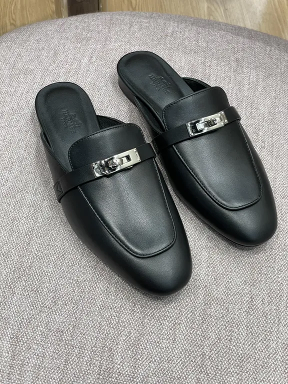 Hermes Shoe 